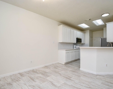 5607 Stonecloud Lane - Photo Thumbnail 14