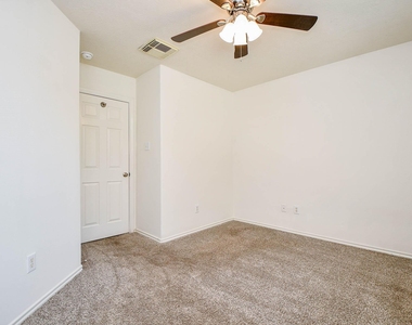 5607 Stonecloud Lane - Photo Thumbnail 39