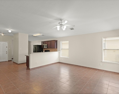 1907 Wooded Acres Drive - Photo Thumbnail 3