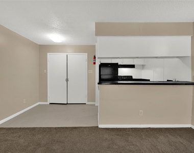 7211 Atwell - Photo Thumbnail 6