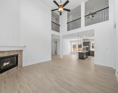 7422 Netherfield Lane - Photo Thumbnail 9