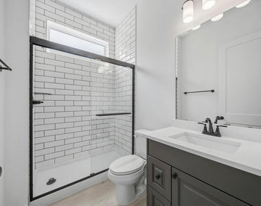 7422 Netherfield Lane - Photo Thumbnail 14