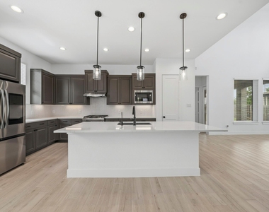 7422 Netherfield Lane - Photo Thumbnail 2