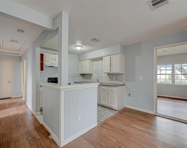 3406 Saint Benedict Street - Photo Thumbnail 2