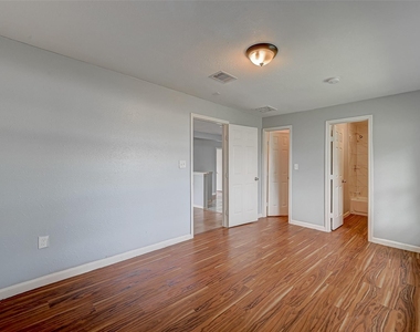 3406 Saint Benedict Street - Photo Thumbnail 6