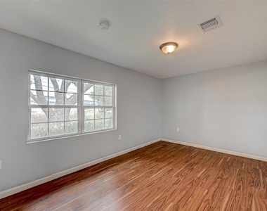 3406 Saint Benedict Street - Photo Thumbnail 7