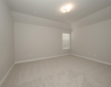 8231 Red Shinner Way - Photo Thumbnail 15
