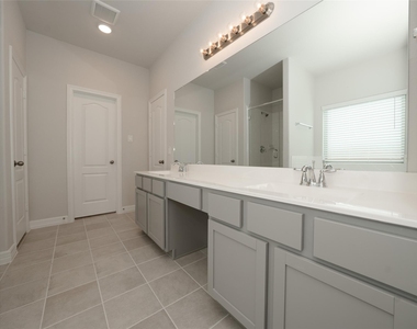 8231 Red Shinner Way - Photo Thumbnail 19