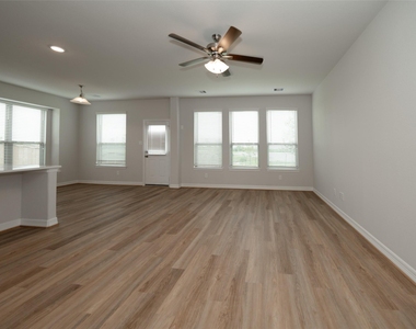 8231 Red Shinner Way - Photo Thumbnail 26