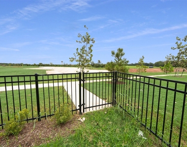 8231 Red Shinner Way - Photo Thumbnail 7