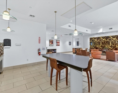 300 St Joseph Parkway - Photo Thumbnail 18