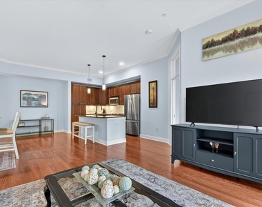 300 St Joseph Parkway - Photo Thumbnail 6