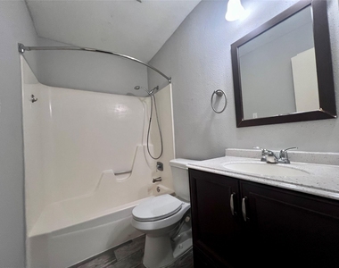 9 N Deerfoot Circle - Photo Thumbnail 13