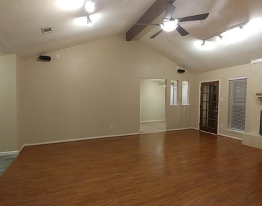 9 N Deerfoot Circle - Photo Thumbnail 10