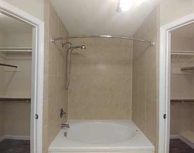 9 N Deerfoot Circle - Photo Thumbnail 36
