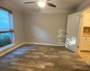 9 N Deerfoot Circle - Photo Thumbnail 19