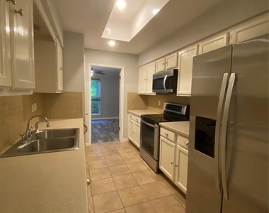 9 N Deerfoot Circle - Photo Thumbnail 5