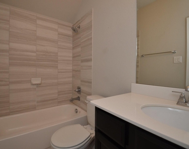 11134 Honeysuckle Haven Drive - Photo Thumbnail 21