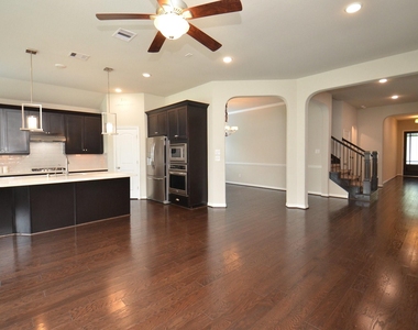 11134 Honeysuckle Haven Drive - Photo Thumbnail 31