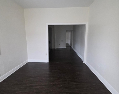 7902 Hudson Street - Photo Thumbnail 3