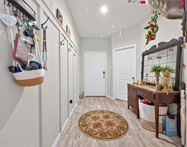 2314 Fallen Willow Court - Photo Thumbnail 2