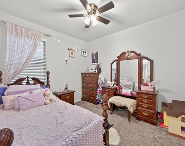 2314 Fallen Willow Court - Photo Thumbnail 8