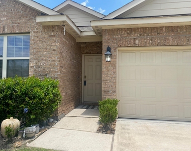 2314 Fallen Willow Court - Photo Thumbnail 1