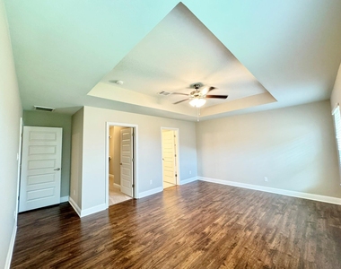4010 Southall Place - Photo Thumbnail 11