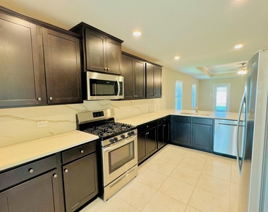 4010 Southall Place - Photo Thumbnail 5