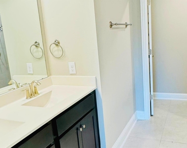 4010 Southall Place - Photo Thumbnail 12