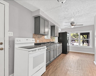 601 Booker T Washington - Photo Thumbnail 10