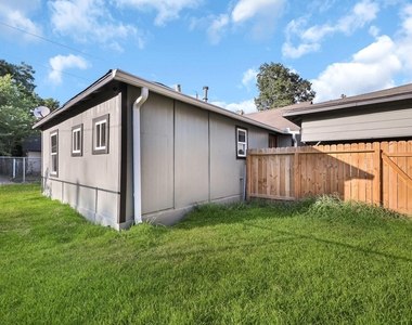 601 Booker T Washington - Photo Thumbnail 2