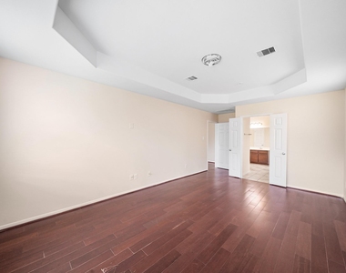 21614 Mid Peak Way - Photo Thumbnail 10