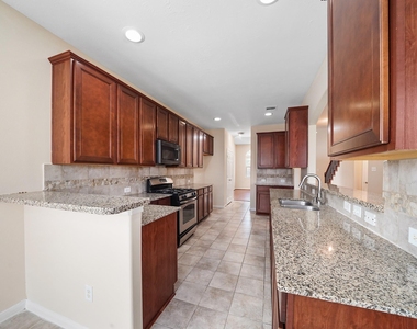 21614 Mid Peak Way - Photo Thumbnail 8