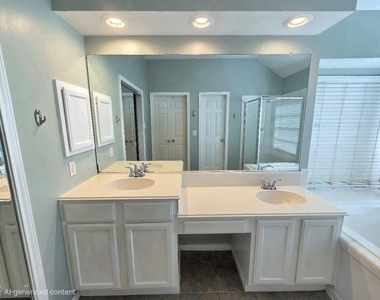 6903 Springcrest Court - Photo Thumbnail 16