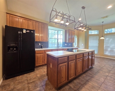 6903 Springcrest Court - Photo Thumbnail 29