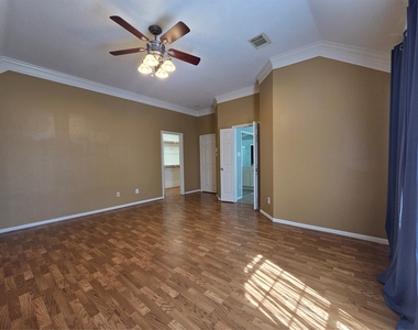 6903 Springcrest Court - Photo Thumbnail 13