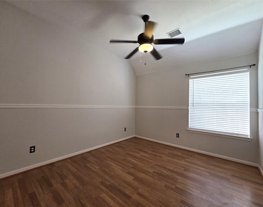 6903 Springcrest Court - Photo Thumbnail 23