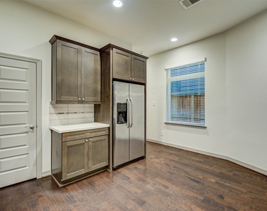 5941 Kansas Street - Photo Thumbnail 8