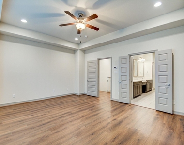 5941 Kansas Street - Photo Thumbnail 11