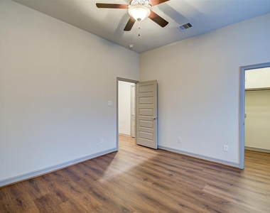 5941 Kansas Street - Photo Thumbnail 13