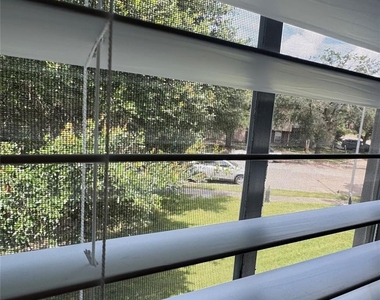 7925 Grove Ridge Drive - Photo Thumbnail 26