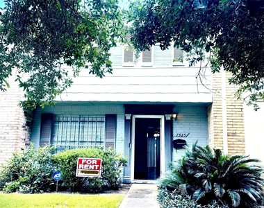 7925 Grove Ridge Drive - Photo Thumbnail 20