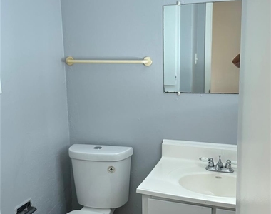 7925 Grove Ridge Drive - Photo Thumbnail 14