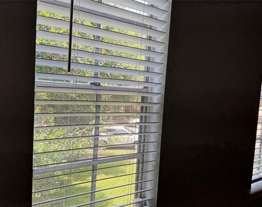 7925 Grove Ridge Drive - Photo Thumbnail 25
