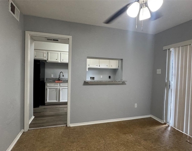 7925 Grove Ridge Drive - Photo Thumbnail 3