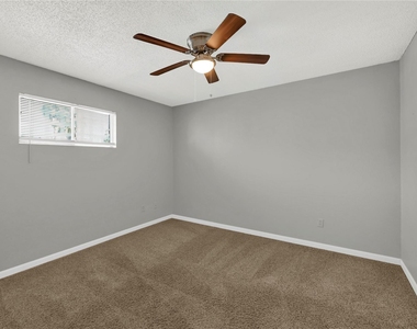 1711 Wichita - Photo Thumbnail 12