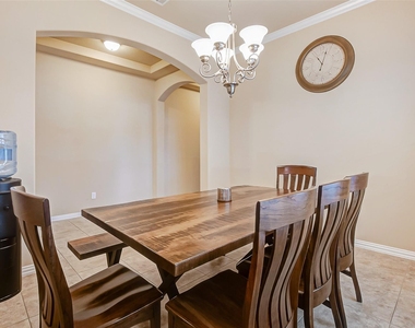 623 Orlandis Lane - Photo Thumbnail 5