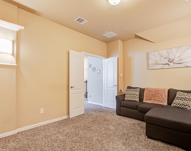 623 Orlandis Lane - Photo Thumbnail 31