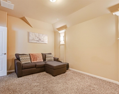 623 Orlandis Lane - Photo Thumbnail 32